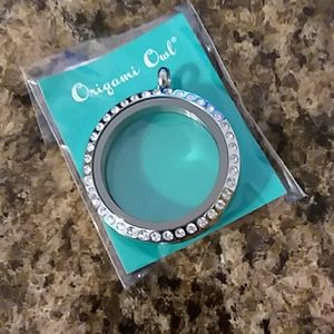 Origami Owl Large Hinged Locket